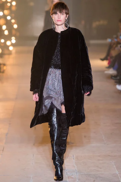 Look 33